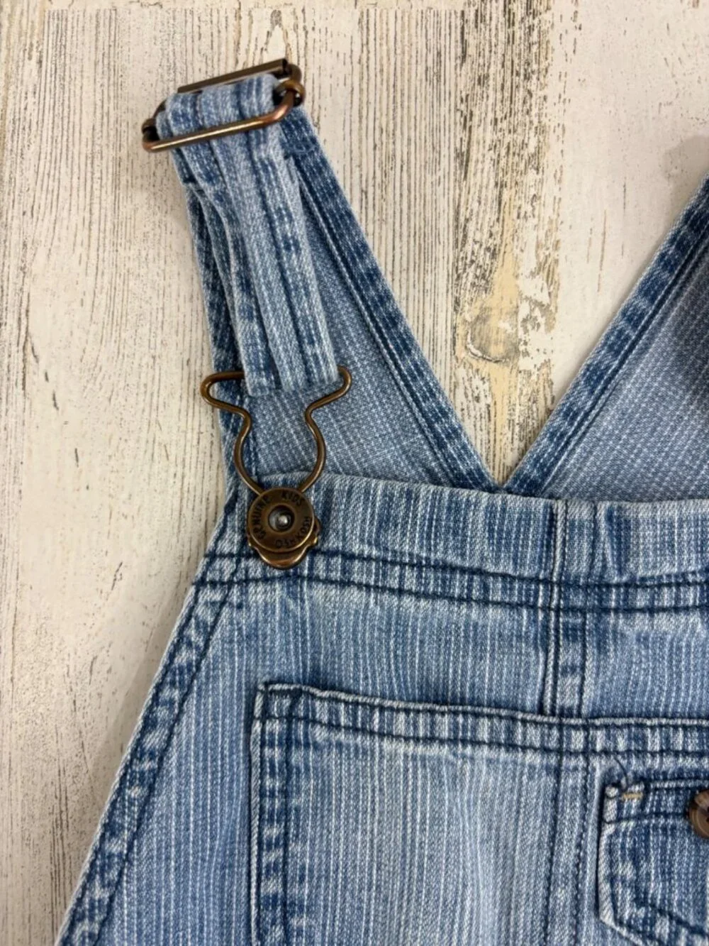 OshKosh B'gosh Sz 2T Vestbak Denim Railroad Stripe Overalls